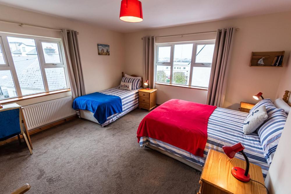 Seawinds Bed And Breakfast Killybegs Exterior photo